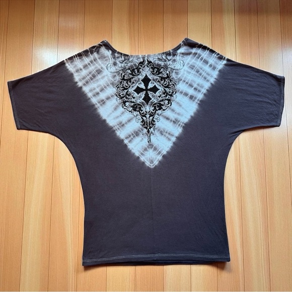 Vocal USA Tie-Dye Rhinestone Cross Top – Size M - Picture 7 of 13